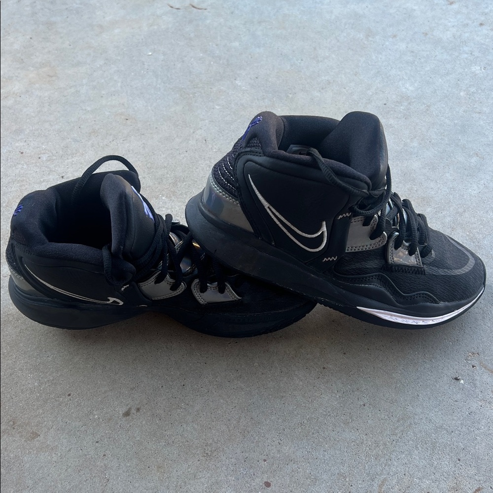 Nike Kyrie Infinity Sneakers Black with silver Highlights size 7 - Picture 6 of 12